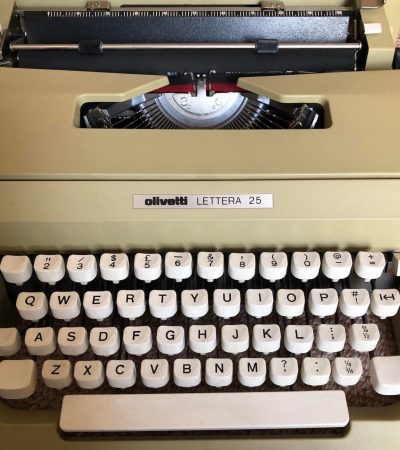 typewriter vintage decluttered